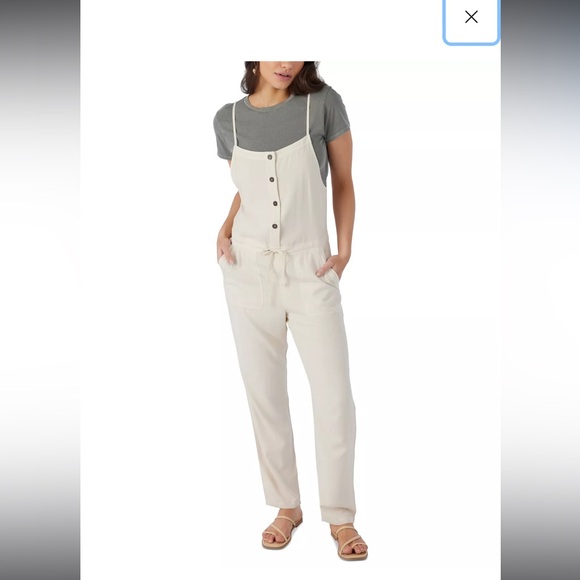 Linen overalls. Size medium. New and packaged in plastic still. - Picture 2 of 3